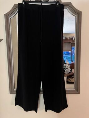Victoria's Secret Black Wide-Leg Pull-On Lounge Pants